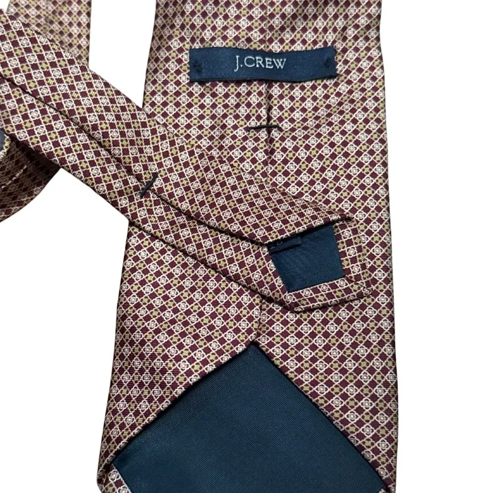 Vintage Silk Necktie Burgundy‎ Gold Geometric Made in USA Classic Style